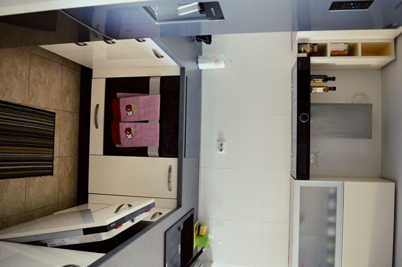 Apartman Andrijana ลอฟราน ภายนอก รูปภาพ
